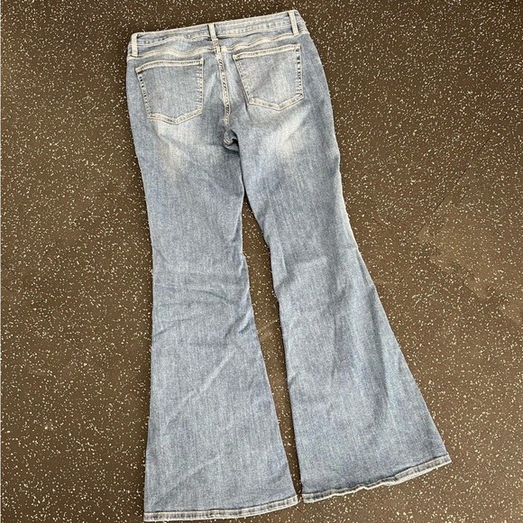 Silver Jeans High Note High Rise Flare Leg 32/33 - Picture 6 of 8